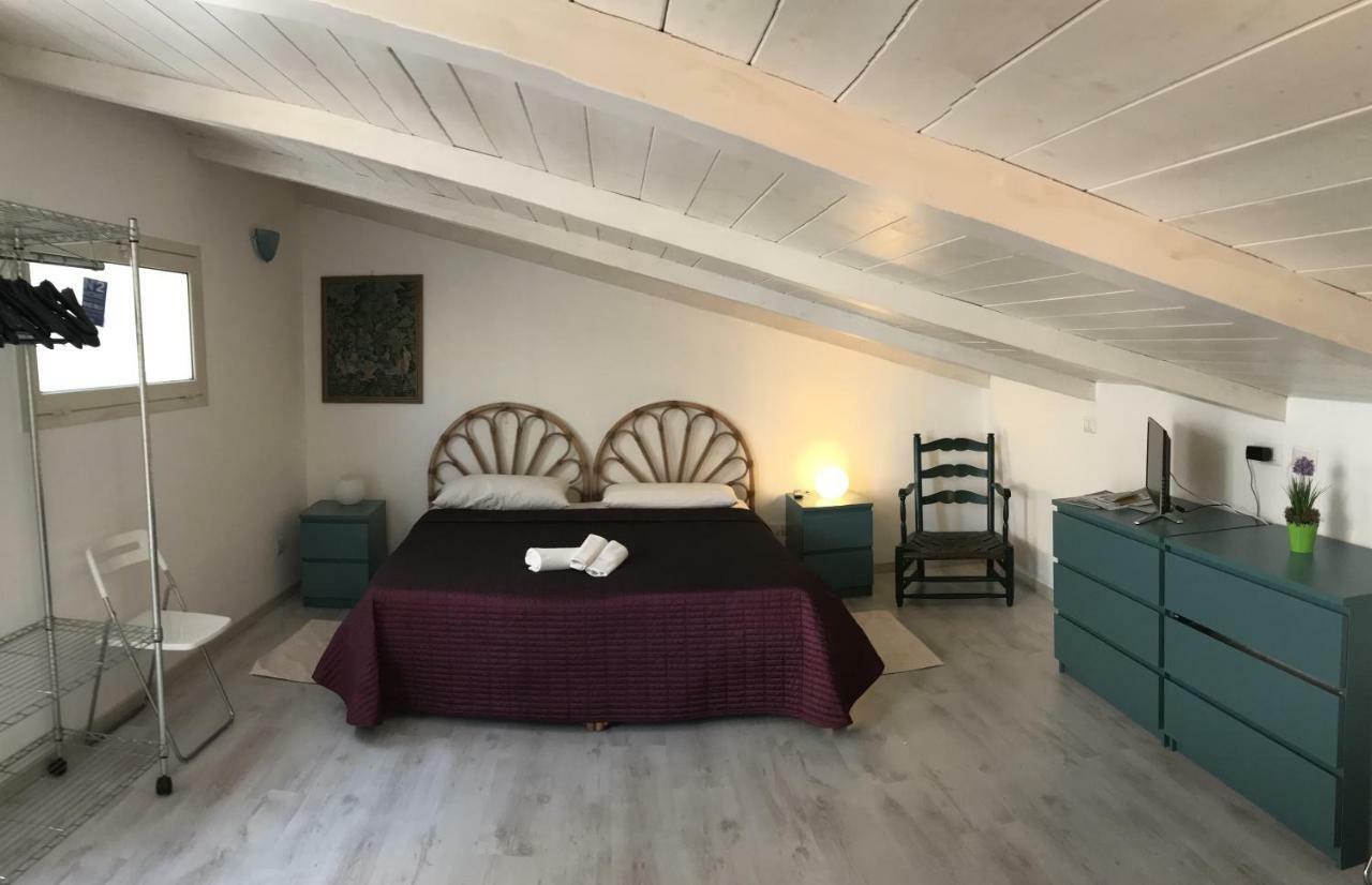 Centro Storico Alghero Bb Bed & Breakfast Bagian luar foto